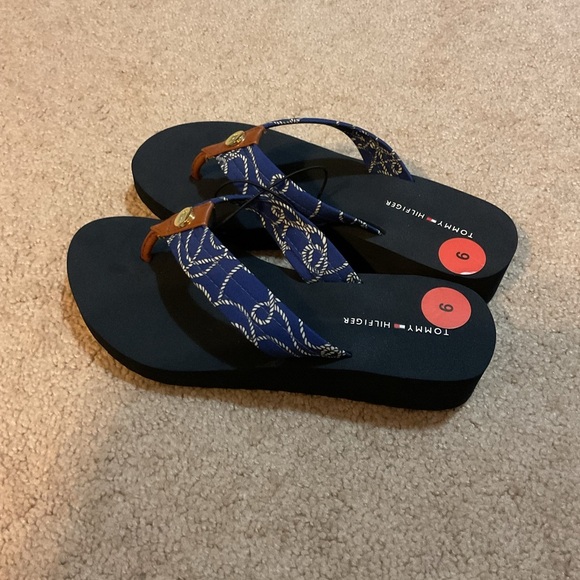 Tommy Hilfiger Blue and Black Patterned Flip Flops - Picture 2 of 3